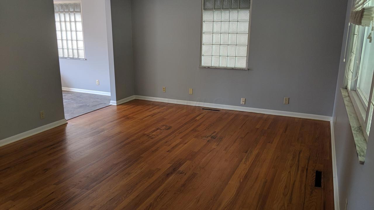 320 Deerfield Road Columbus, OH 43228 - Photo 6 of 26 Gallery Image 6