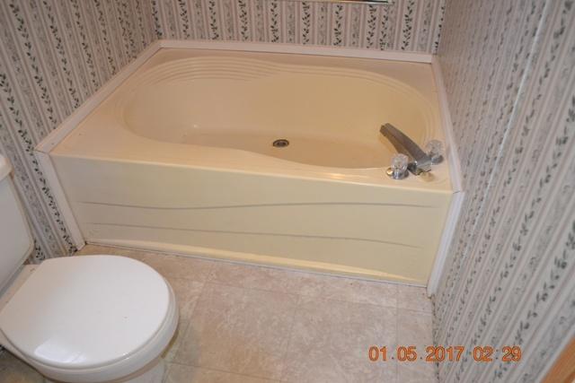 9614 Miller Country Road Soddy Daisy, TN 37379 - Photo 48 of 72 Masterbath (6)