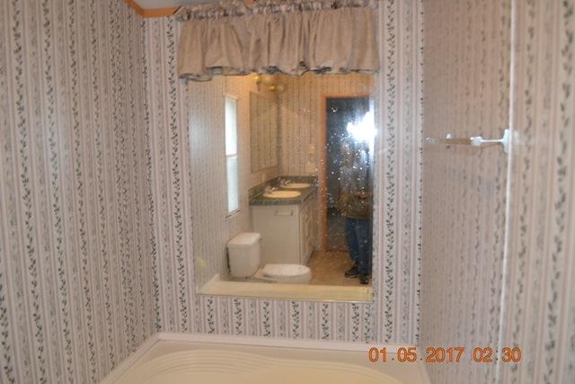 9614 Miller Country Road Soddy Daisy, TN 37379 - Photo 49 of 72 Masterbath (7)