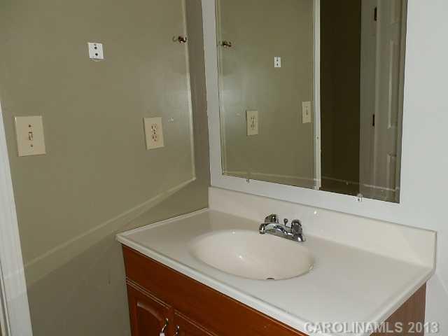1046 Austin Road New London, NC 28127 - Photo 9 of 16 Gallery Image 9