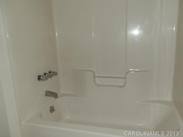 1046 Austin Road New London, NC 28127 - Photo 10 of 16 Gallery Image 10