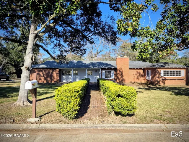 $1,600 | 101 Aline Street, New Iberia, LA 70560