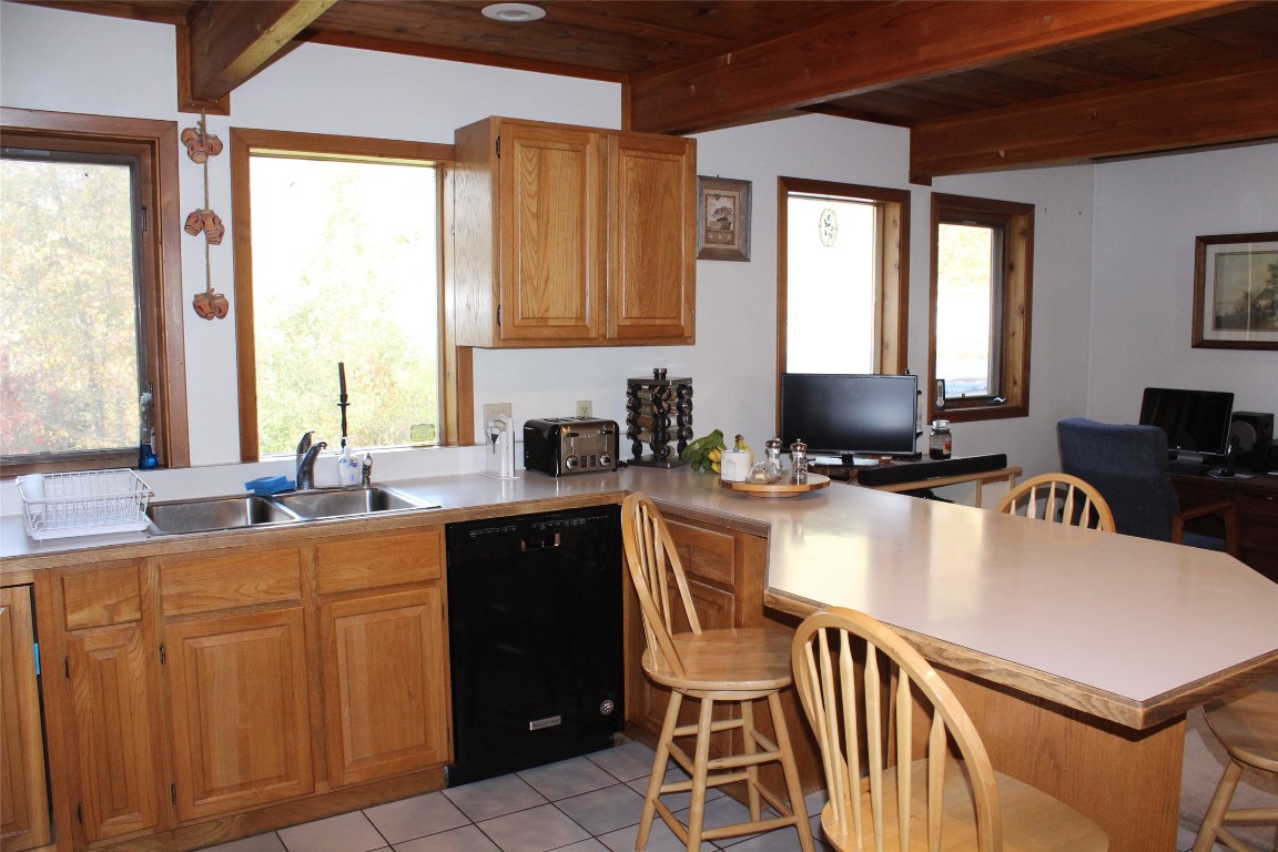 908 Jones Road Vestal, NY 13850 - Photo 16 of 36 Gallery Image 16