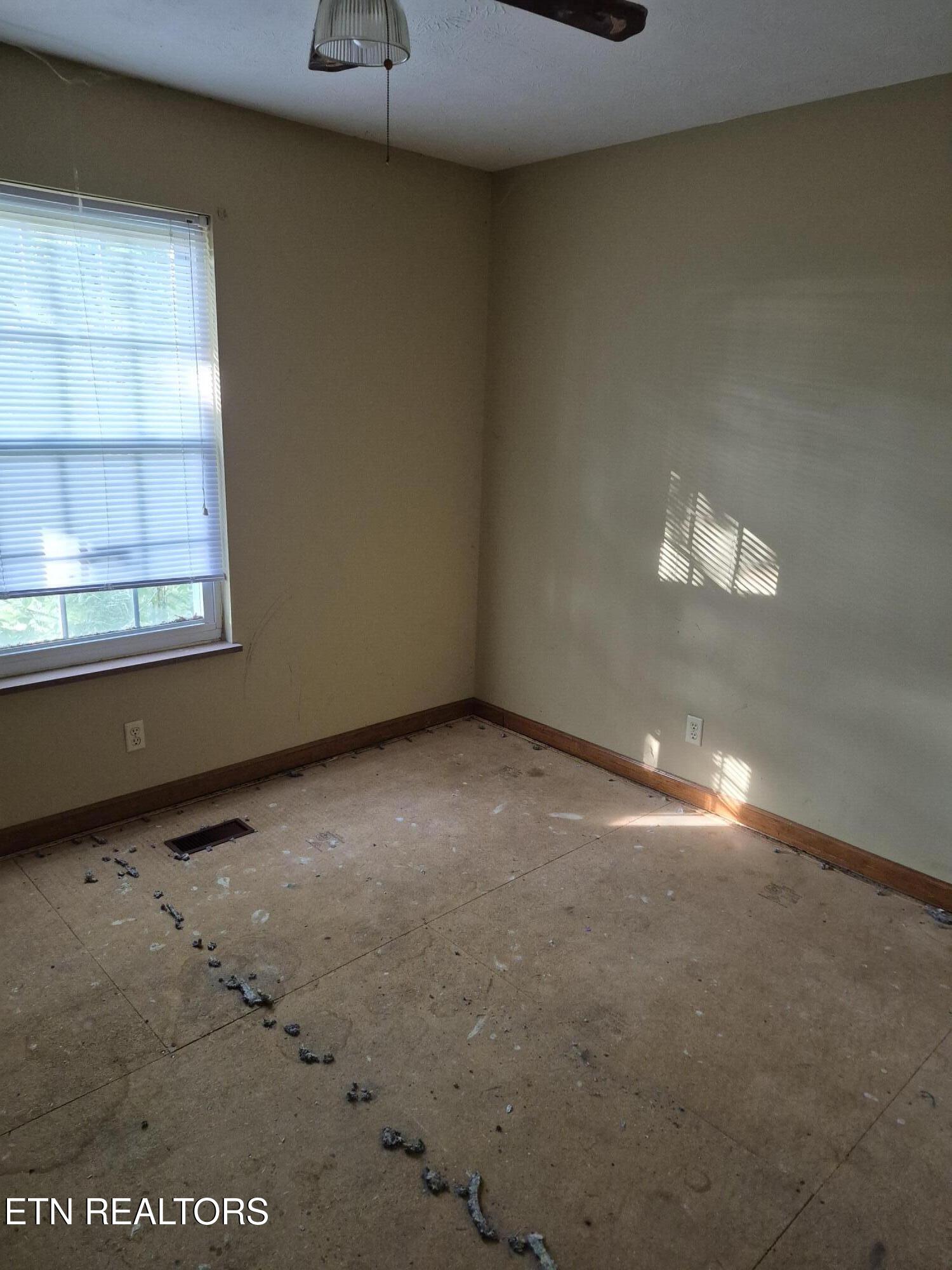 111 Povo Road Madisonville, TN 37354 - Photo 13 of 28 20260416_084122