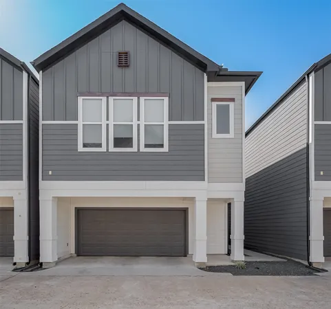 $2,300 | 2518 Terry Street, Houston, TX 77009