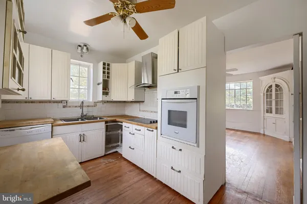 $599,000 | 6580 Loch Raven Boulevard, Baltimore, MD 21239