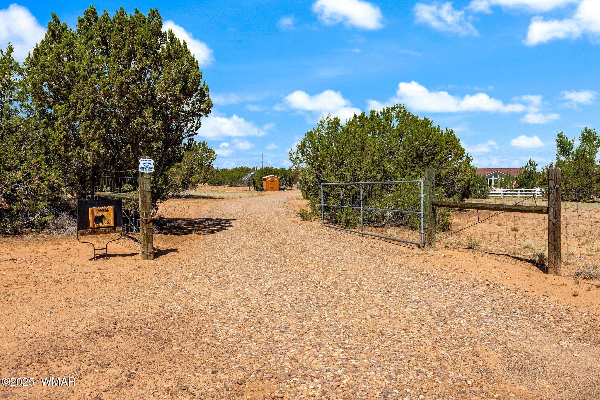 3840 Petersen Road Snowflake, AZ 85937 - Photo 34 of 39 Long private driveway