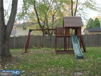 113 McIntosh Road Cherry Hill, NJ 08003 - Photo 8 of 10 Exterior Back