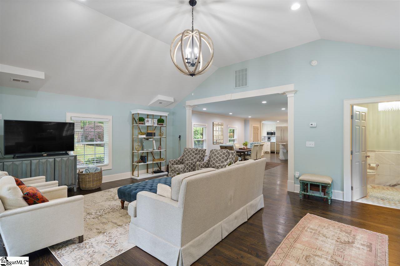 6 Barksdale Road Greenville, SC 29607 - Photo 14 of 35