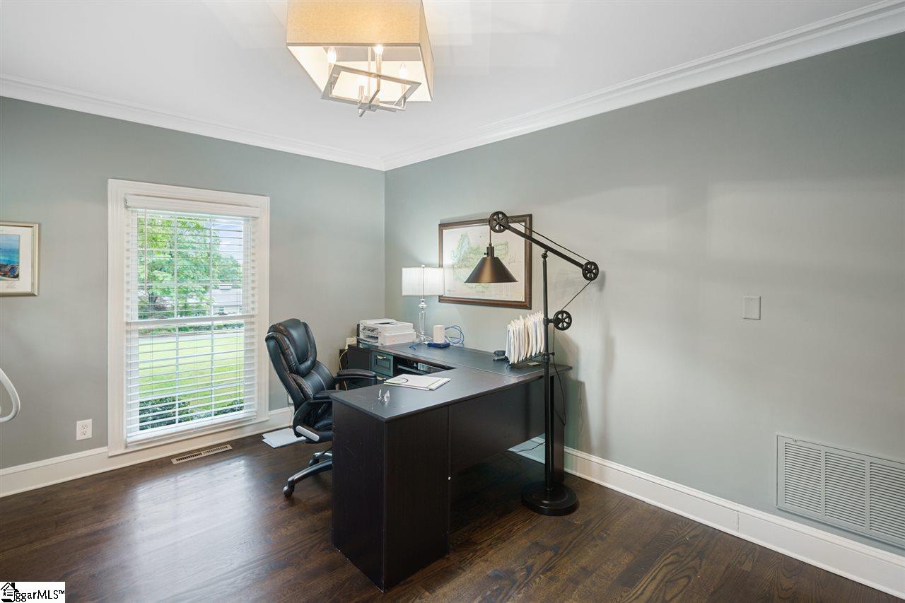 6 Barksdale Road Greenville, SC 29607 - Photo 17 of 35