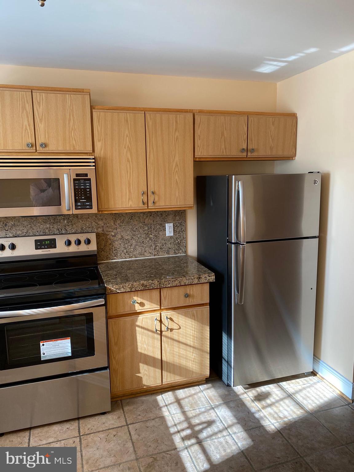 276 Amberleigh Drive Silver Spring, MD 20905 - Photo 8 of 19 Kitchen