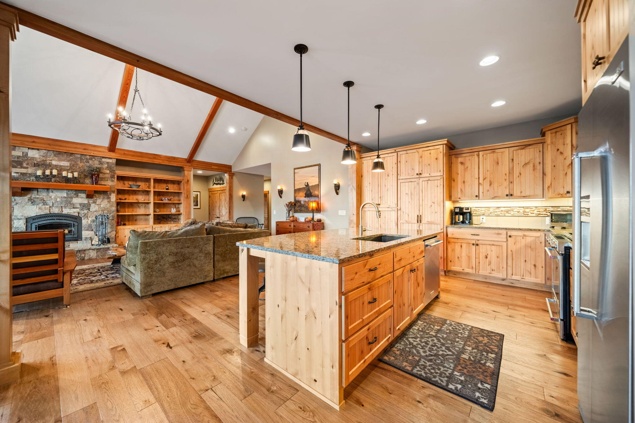 577 Highland Meadow Loop Redmond, OR 97756 - Photo 12 of 63 14-web-or-mls-577 Highland Meadow Loop,