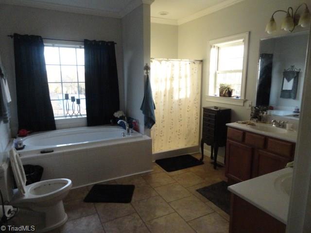 1575 Yates Road Denton, NC 27239 - Photo 3 of 15 Gallery Image 3