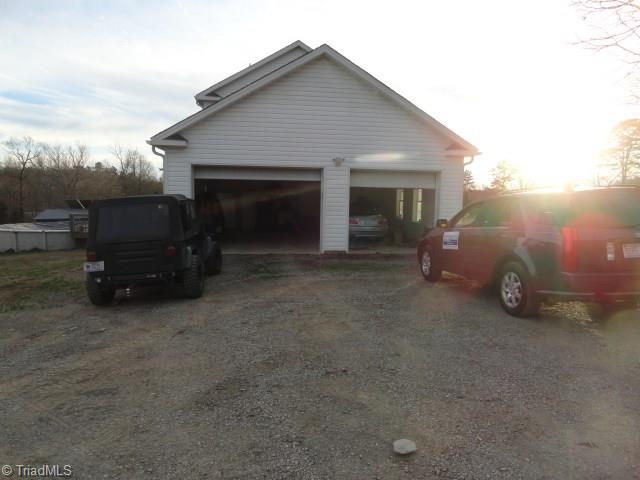 1575 Yates Road Denton, NC 27239 - Photo 6 of 15 Gallery Image 6