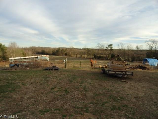 1575 Yates Road Denton, NC 27239 - Photo 9 of 15 Gallery Image 9
