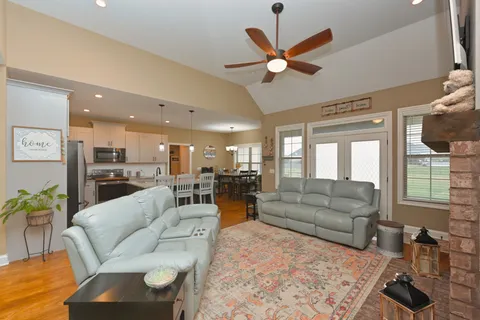 $529,900 | 727 North Russell Street, Portland, TN 37148