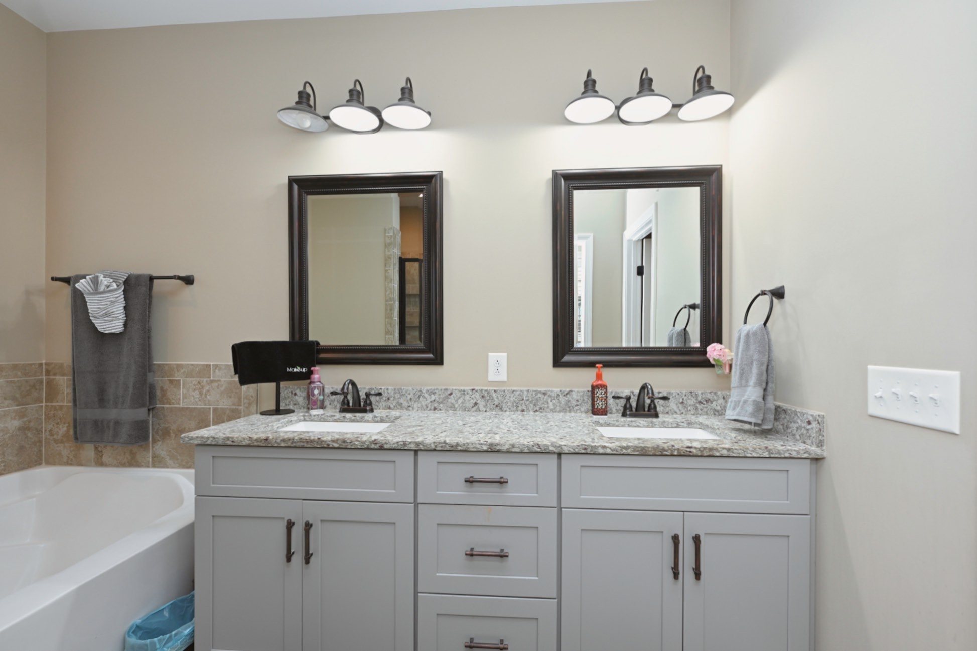 727 North Russell Street Portland, TN 37148 - Photo 34 of 72