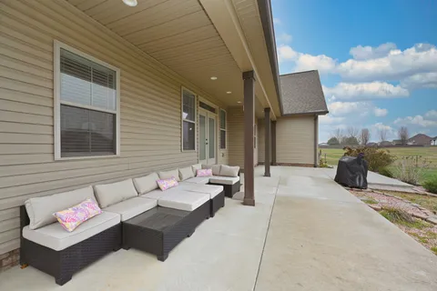 $529,900 | 727 North Russell Street, Portland, TN 37148