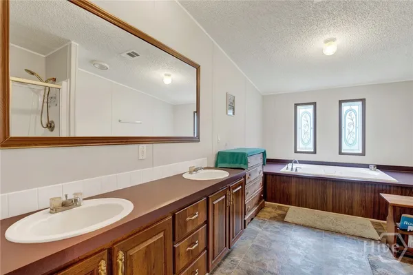 $310,000 | 1025 Pine Needle Drive, Ellabell, GA 31308