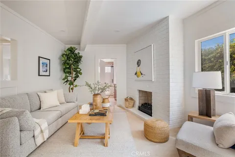 $2,199,848 | 7836 West 81st Street, Playa del Rey, CA 90293