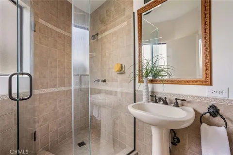 $2,199,848 | 7836 West 81st Street, Playa del Rey, CA 90293