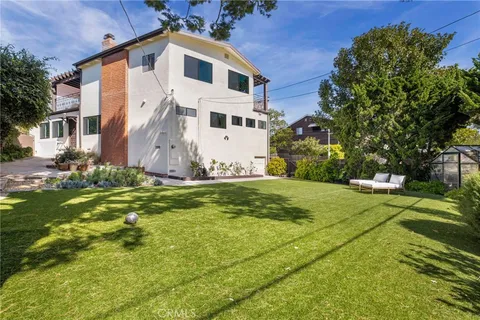 $2,199,848 | 7836 West 81st Street, Playa del Rey, CA 90293