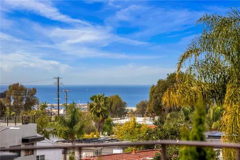 $2,199,848 | 7836 West 81st Street, Playa del Rey, CA 90293