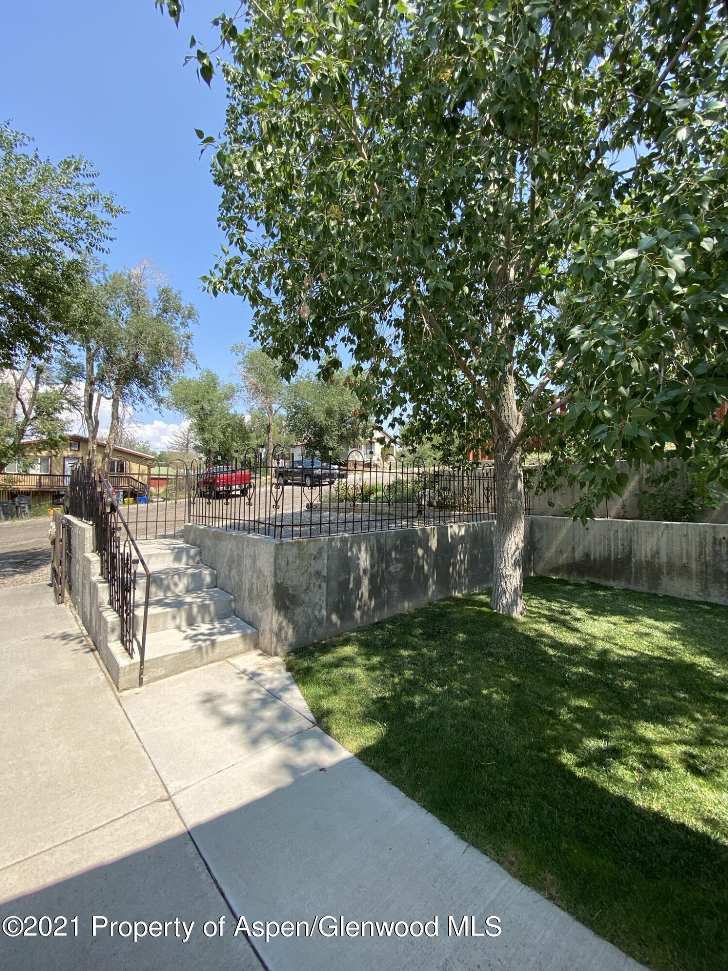 429 East 4th Street Rifle, CO 81650 - Photo 28 of 29 a view of a backyard