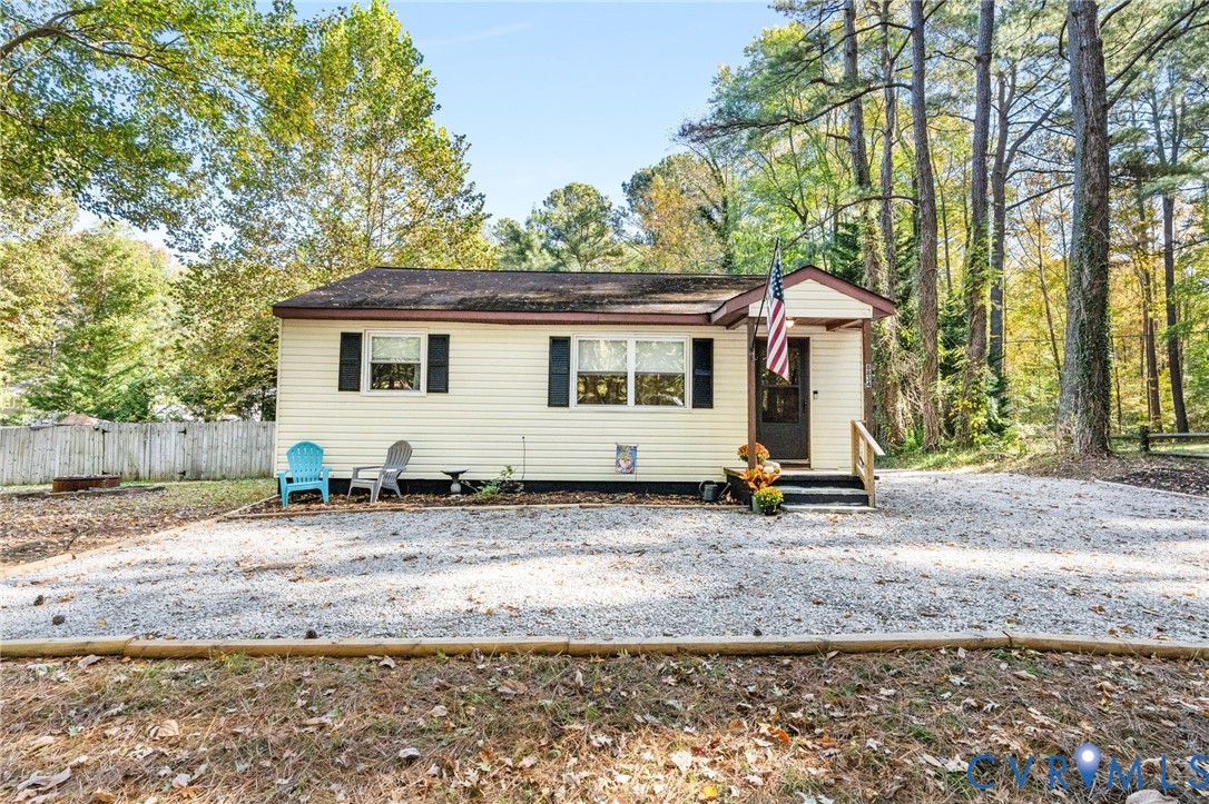 8834 Diascund Road Lanexa, VA 23089 - Photo 4 of 44 Gallery Image 4