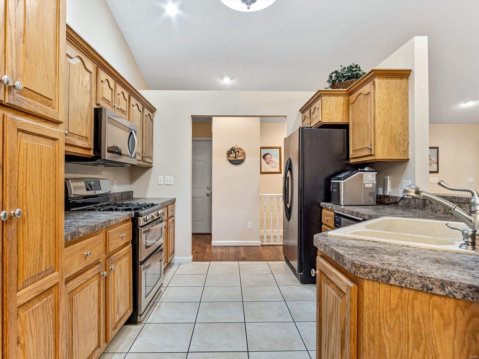 1305 Wilson Street South Roxana, IL 62087 - Photo 7 of 26