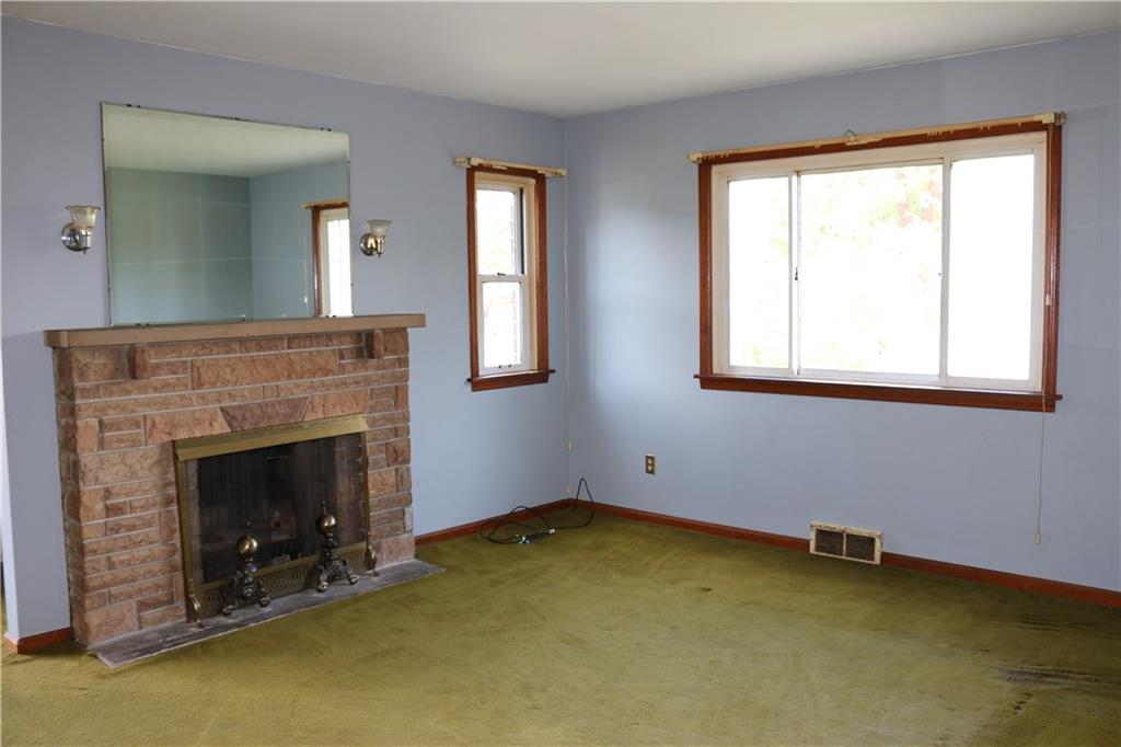 2526 Ridge Rd Extension Baden, PA 15005 - Photo 3 of 23