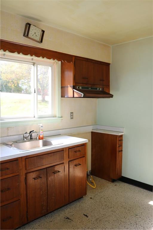 2526 Ridge Rd Extension Baden, PA 15005 - Photo 5 of 23