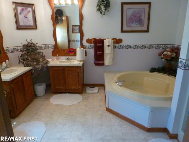 8852 Marr Road Almont, MI 48003 - Photo 12 of 29 31327479-11.JPG