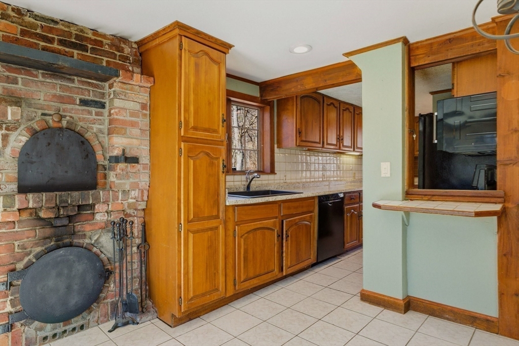 2 North Street Merrimac, MA 01860 - Photo 13 of 40