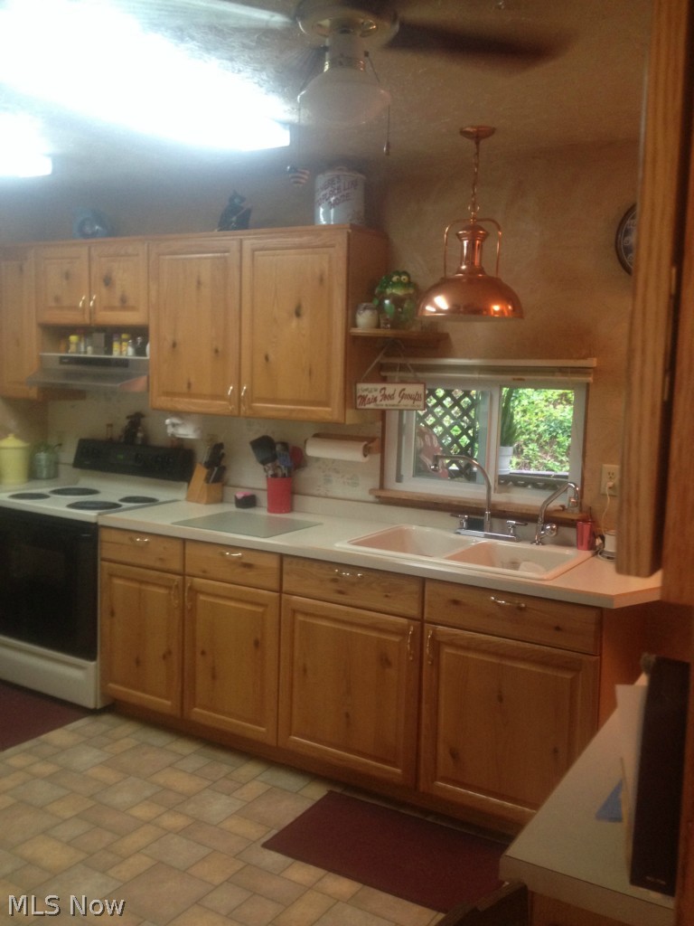 1004 Center Road East Liverpool, OH 43920 - Photo 6 of 16 Gallery Image 6