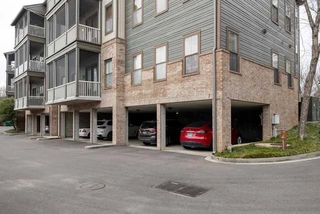 $275,000 | 680 Harbor Bend Road, Unit 203, Memphis, TN 38103