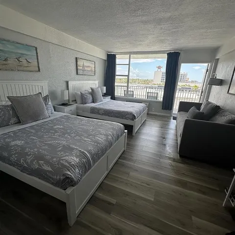 $1,200 | 800 North Atlantic Avenue, Unit 420, Daytona Beach, FL 32118