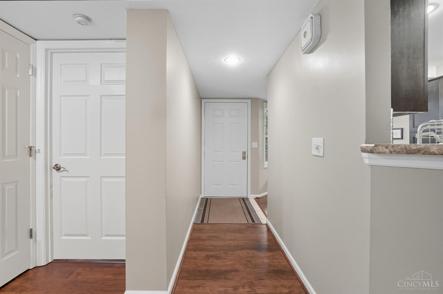 7640 Cheviot Road, Unit 201 Cincinnati, OH 45247 - Photo 7 of 39