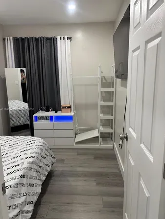 $2,700 | 434 Tamiami Boulevard, Miami, FL 33144