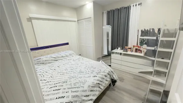 $2,700 | 434 Tamiami Boulevard, Miami, FL 33144