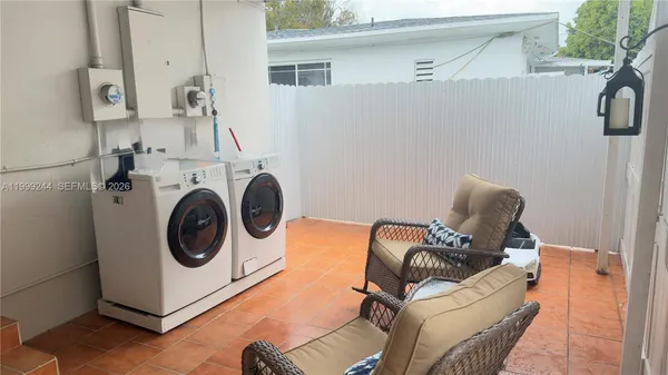 $2,700 | 434 Tamiami Boulevard, Miami, FL 33144