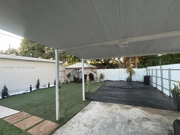 $2,700 | 434 Tamiami Boulevard, Miami, FL 33144