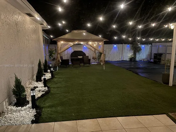 $2,700 | 434 Tamiami Boulevard, Miami, FL 33144