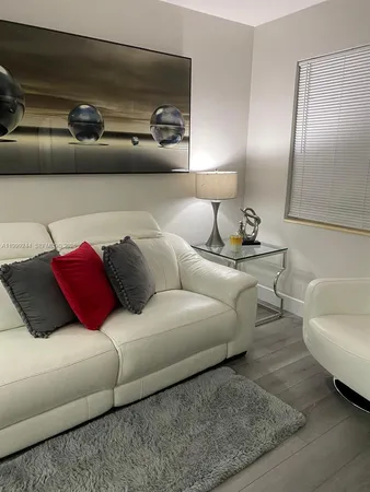 $2,700 | 434 Tamiami Boulevard, Miami, FL 33144