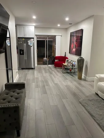 $2,700 | 434 Tamiami Boulevard, Miami, FL 33144