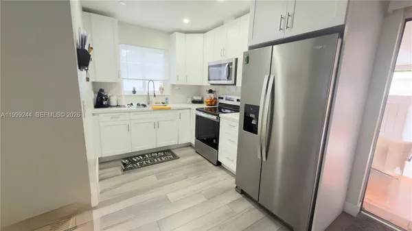 $2,700 | 434 Tamiami Boulevard, Miami, FL 33144