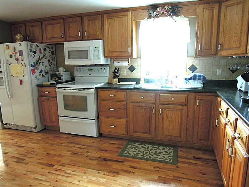 39 East Presque Isle Road Caribou, ME 04736 - Photo 9 of 32 Kitchen.