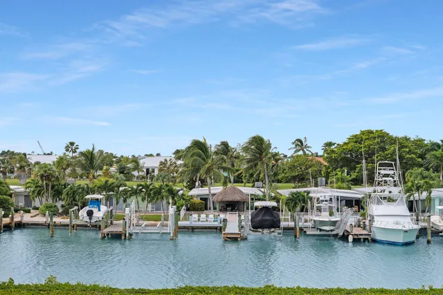 a picture of floor plan