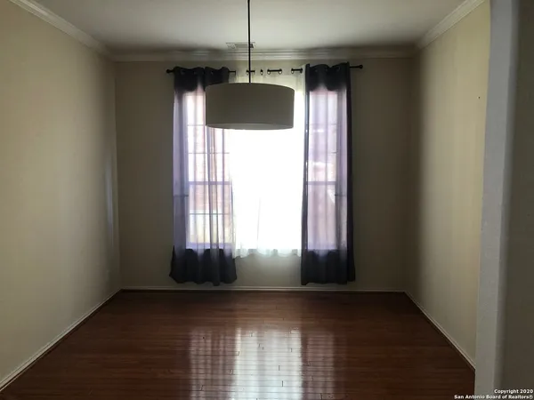 $2,850 | 18702 Rogers Lake, San Antonio, TX 78258