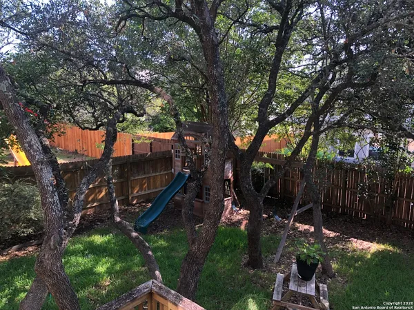 $2,850 | 18702 Rogers Lake, San Antonio, TX 78258